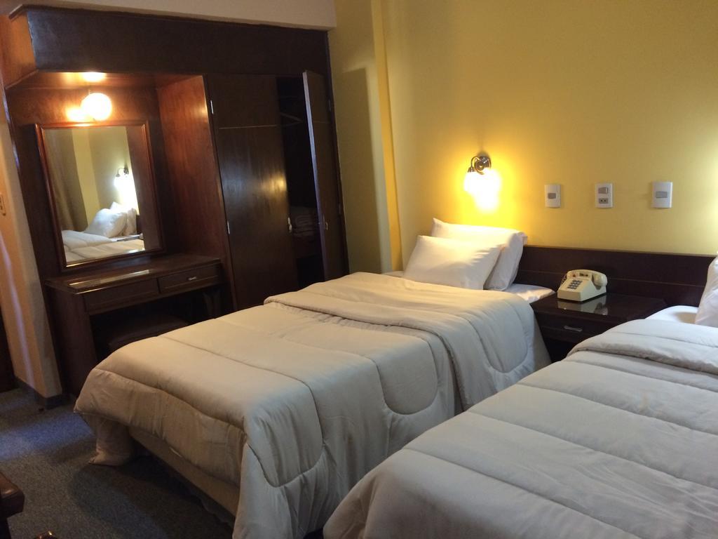 Hotel Manduvira 아순시온 객실 사진