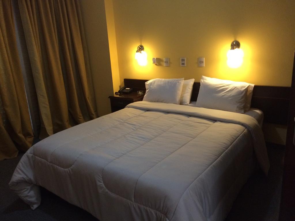 Hotel Manduvira 아순시온 객실 사진